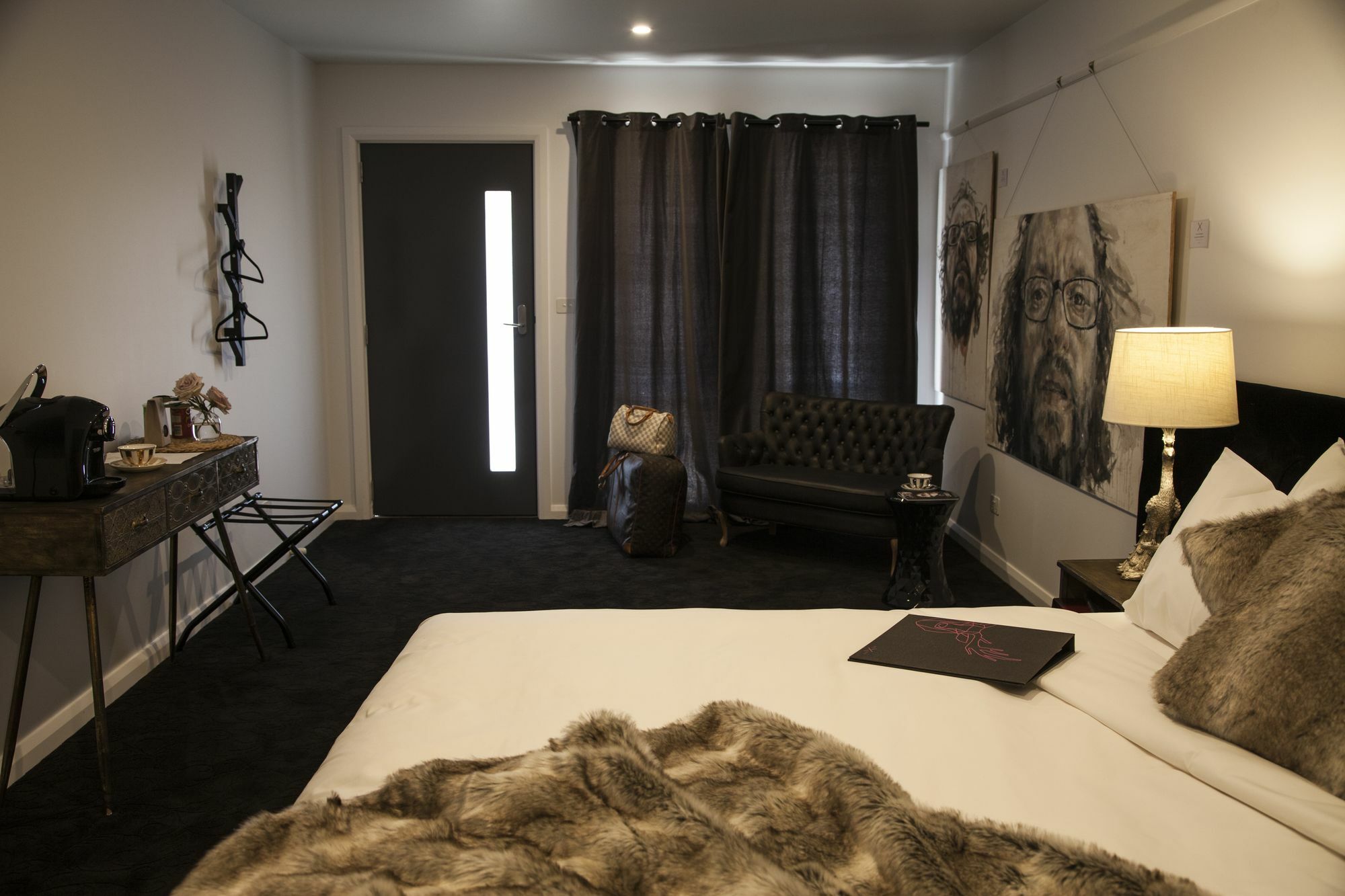 Daylesford Art Motel Экстерьер фото A room at the hotel